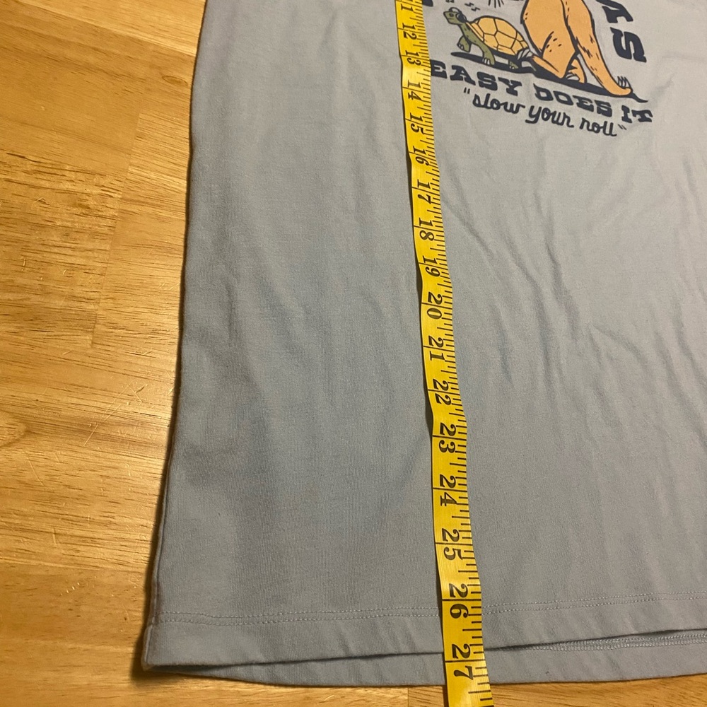 Old Navy Graphic Tee in Light Blue Size M - Picture 7 of 8